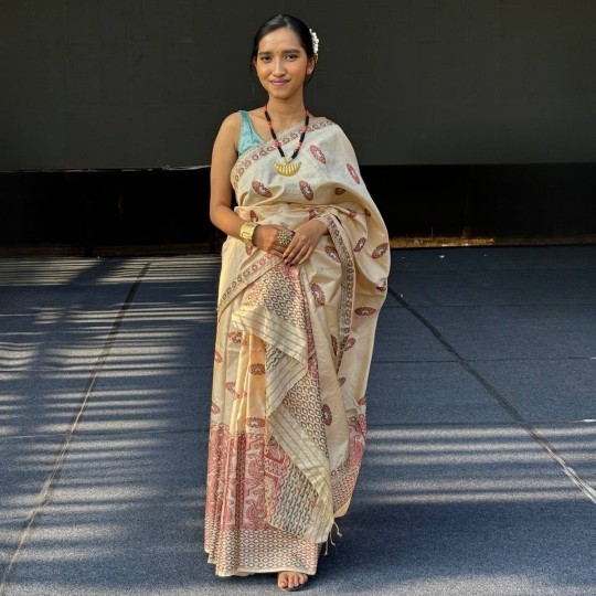 Ivory Tash & Pat Silk Mekhela Chadar Set with Blouse Piece – A Weave of Grace & Heritage